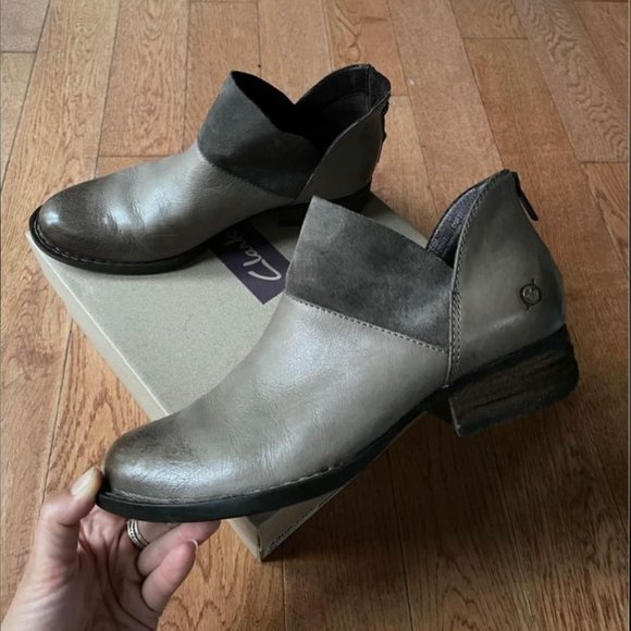 7.5 Leather Booties - MINT CONDITION - Picture 1 of 7